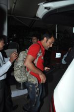 Mahendra Singh Dhoni snapped in Airport on 4th Nov 2014